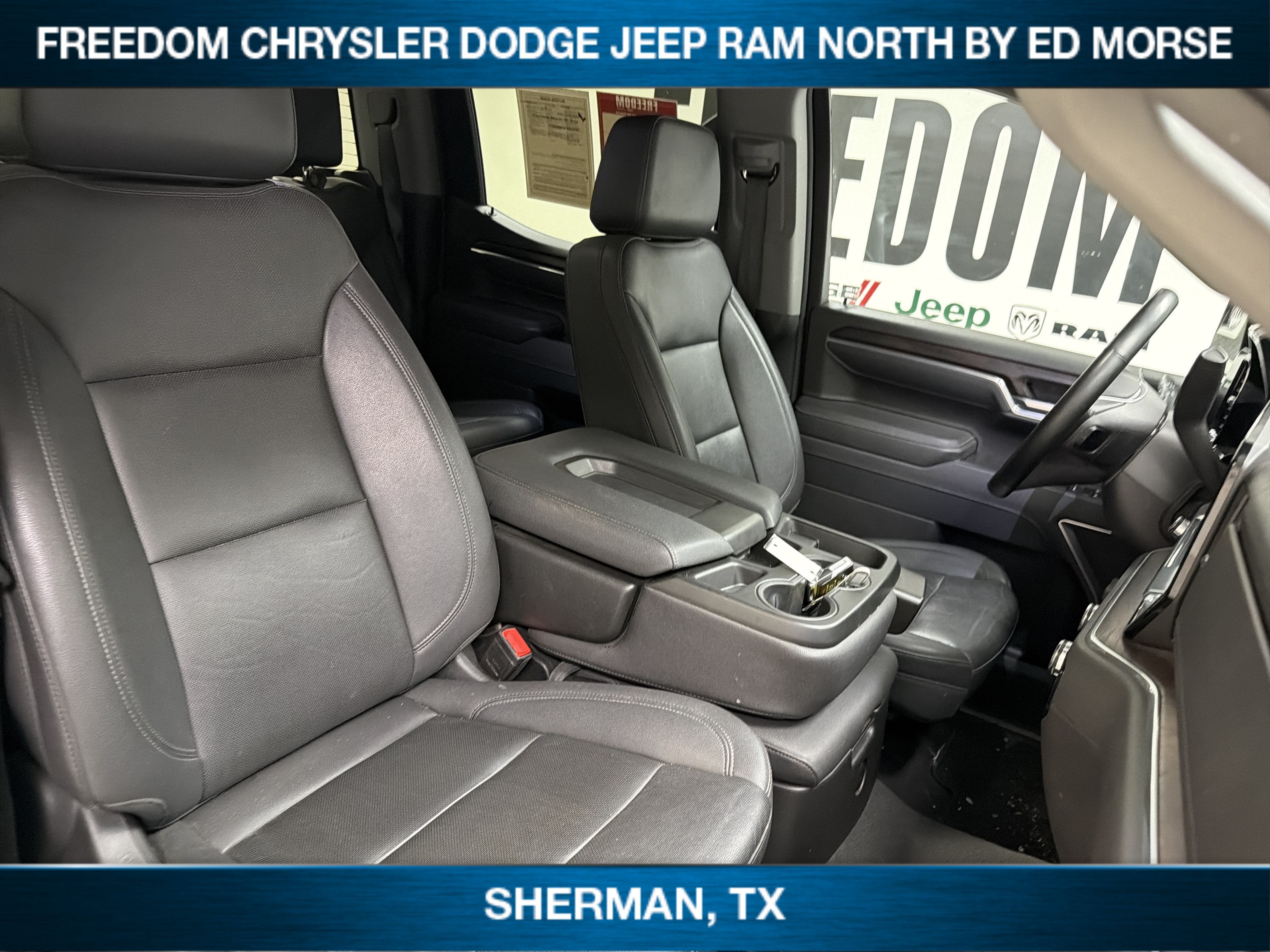 2025 GMC Sierra 1500 4WD Crew Cab Short Box SLT