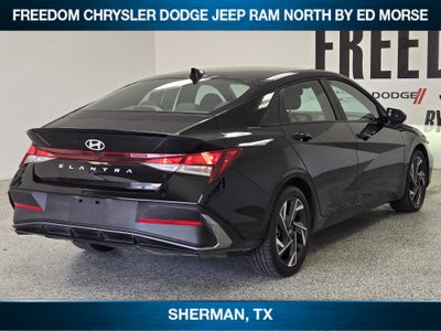 2025 Hyundai Elantra SEL Sport