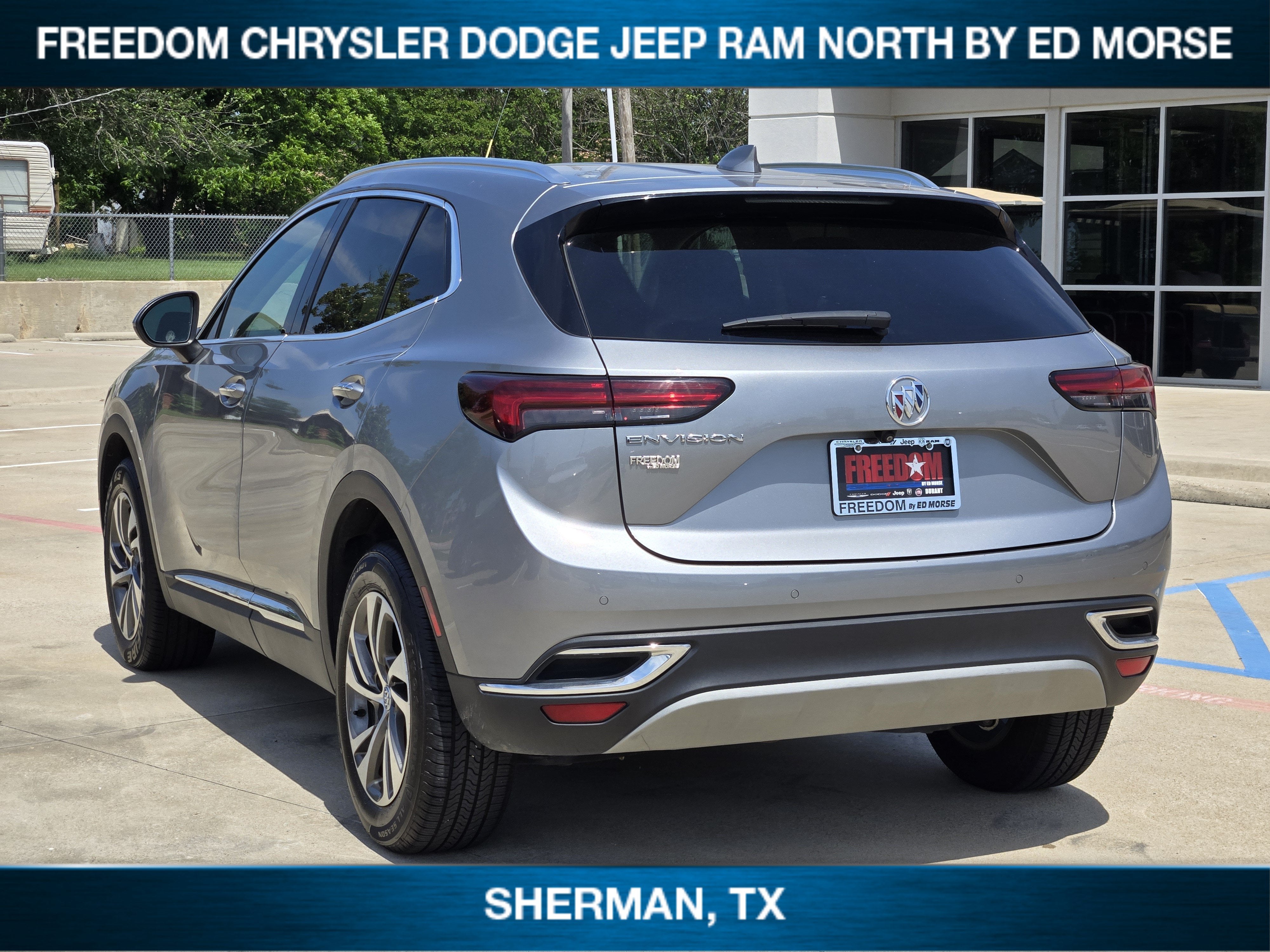 2023 Buick Envision Essence FWD