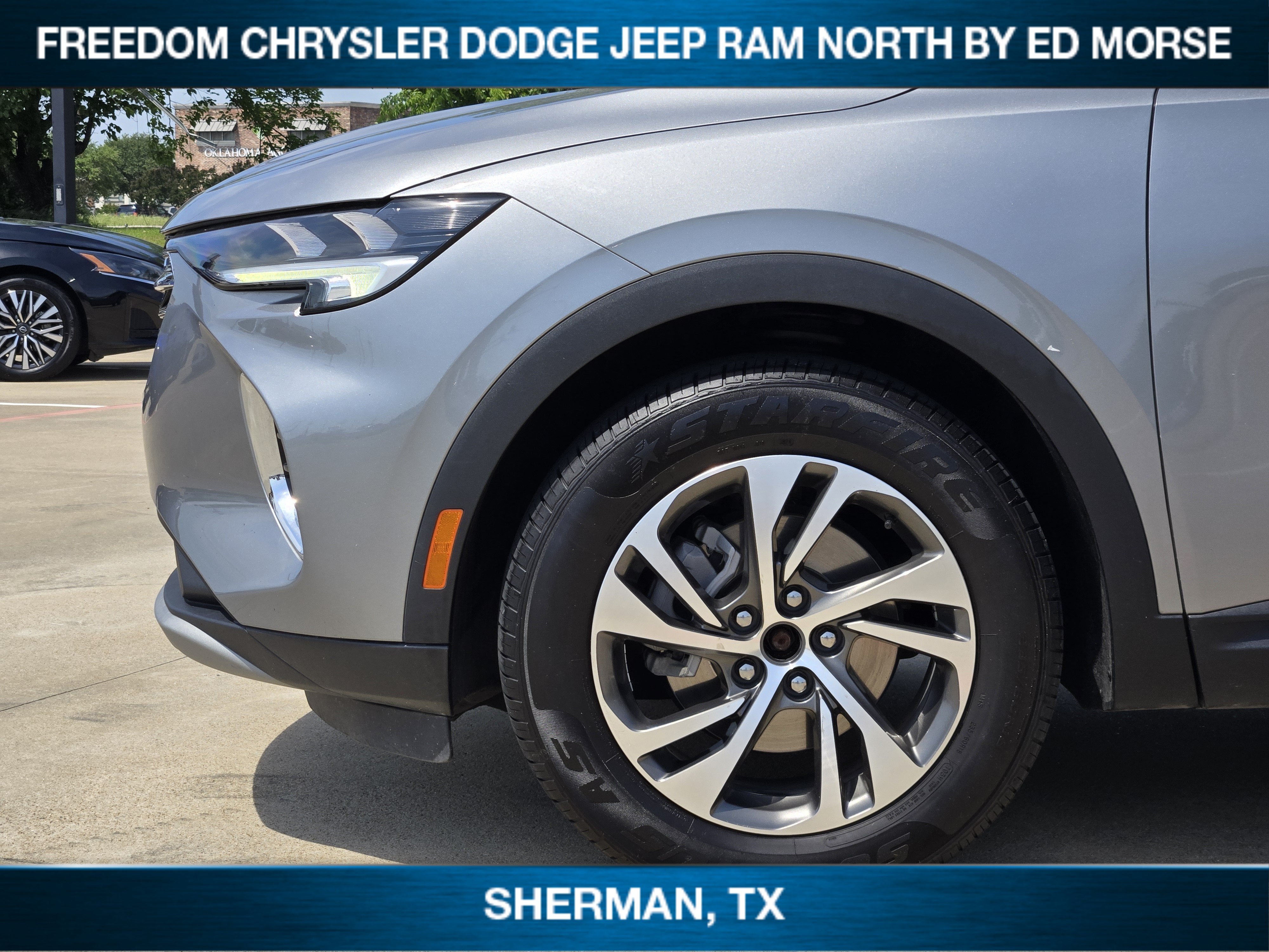 2023 Buick Envision Essence FWD